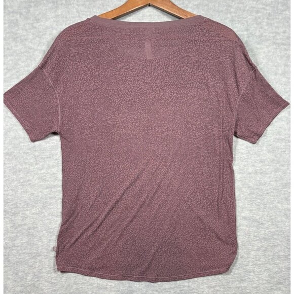 Lululemon Women's T-Shirt Size 4 Between Moments Semi-Sheer Athletic - Picture 4 of 4